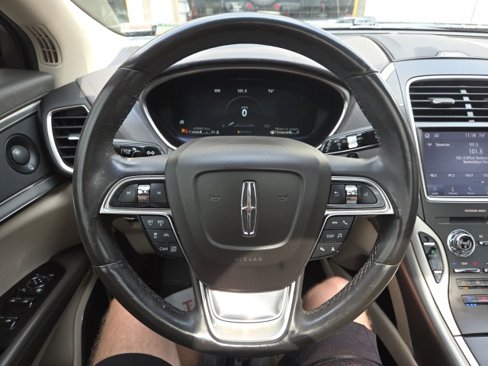 Used 2020 Lincoln Nautilus Reserve image 19
