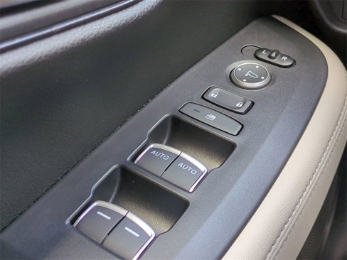 Used 2023 Honda HR-V EX-L image 24