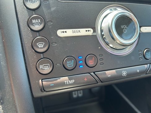 Used 2020 Ford Fusion Titanium image 24
