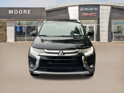 Used 2018 Mitsubishi Outlander SEL image 2