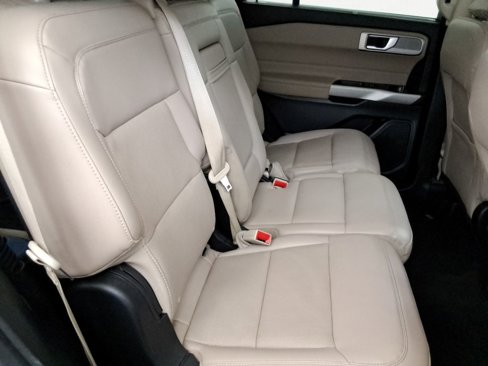 Used 2024 Ford Explorer Limited image 15