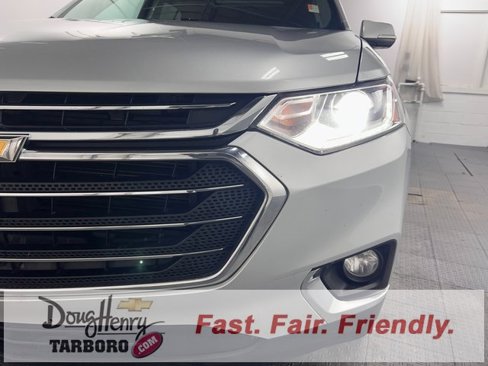 Used 2018 Chevrolet Traverse LT image 13