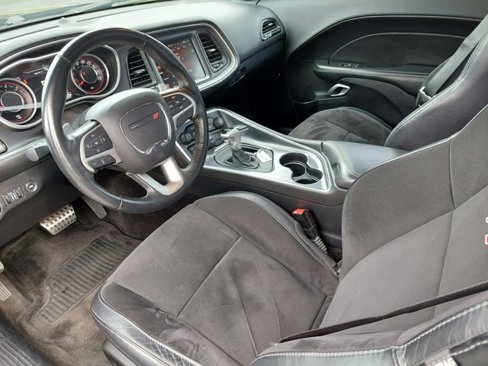 Used 2015 Dodge Challenger R/T Scat Pack w/ Scat Pack Appearance Package image 9