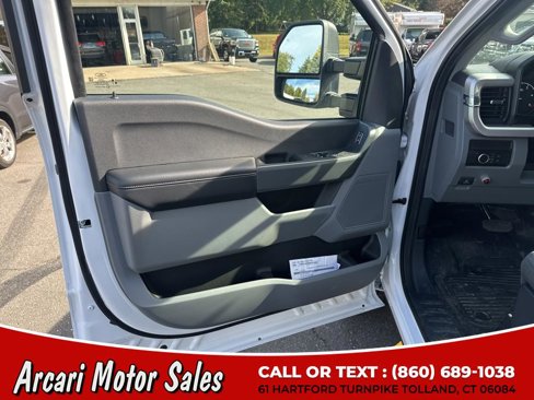 Used 2024 Ford F350 XLT image 13