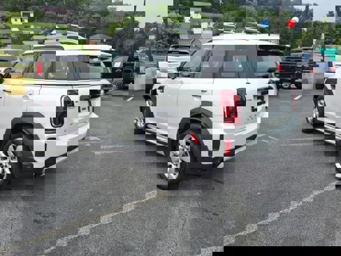 Used 2024 MINI Cooper Countryman image 4