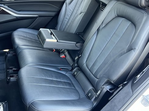 Used 2019 BMW X7 xDrive40i w/ Premium Package image 18