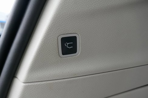 Used 2021 Chrysler Pacifica Touring-L image 19