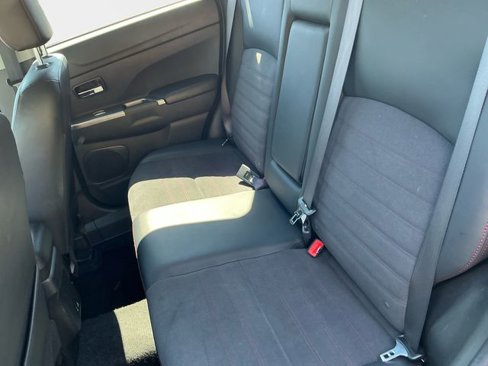 Used 2024 Mitsubishi Outlander Sport SE image 14