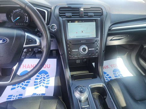 Used 2019 Ford Fusion Titanium image 16