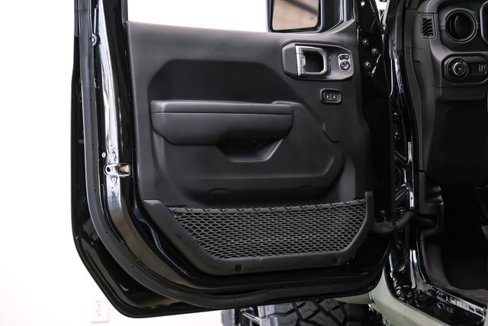 Used 2024 Jeep Wrangler Unlimited Sport image 75