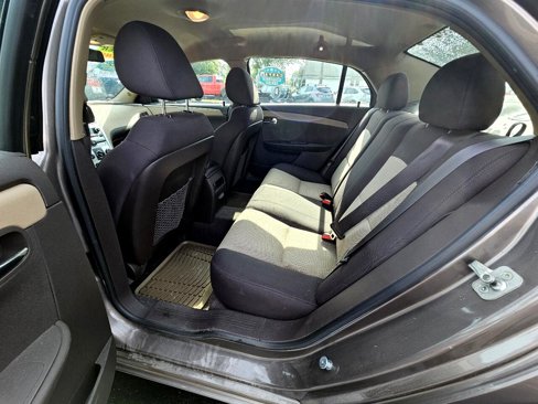 Used 2011 Chevrolet Malibu LS image 20