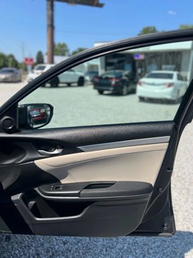 Used 2017 Honda Civic EX image 17