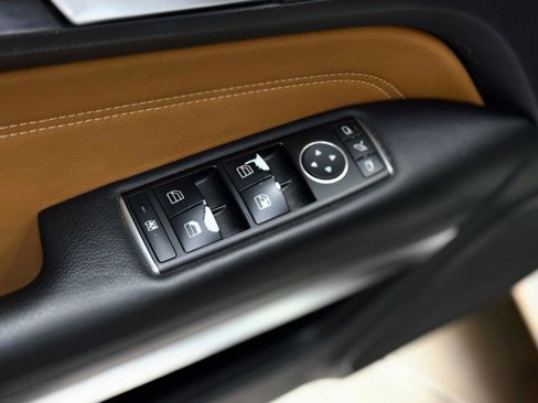 Used 2017 Mercedes-Benz E 400 Coupe image 13