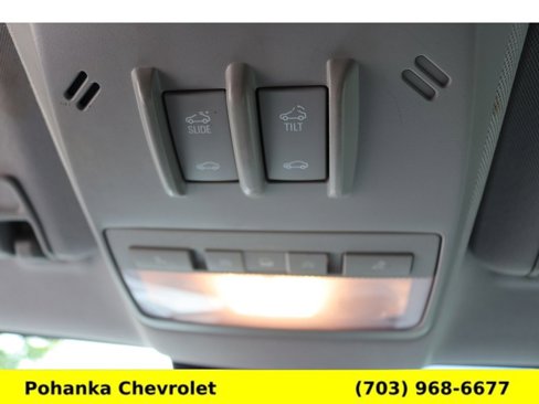 Used 2019 Chevrolet Trax LT w/ Sun & Sound Package image 9