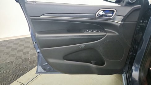 Used 2019 Jeep Grand Cherokee Limited X image 28