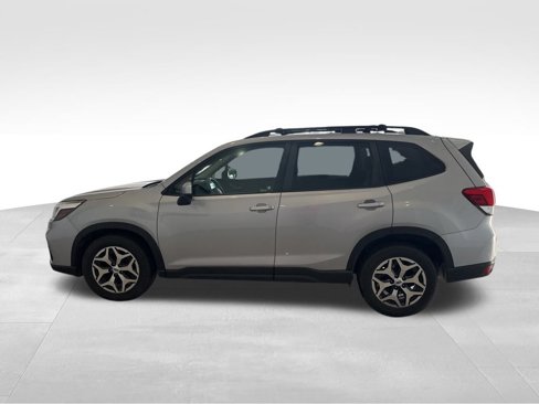 Used 2019 Subaru Forester Premium image 2