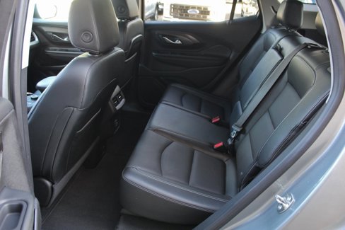 Used 2024 GMC Terrain SLT image 14