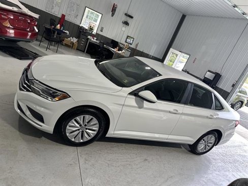 Used 2020 Volkswagen Jetta S image 3