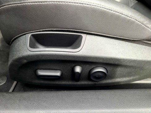 Used 2016 Buick Cascada Premium image 36