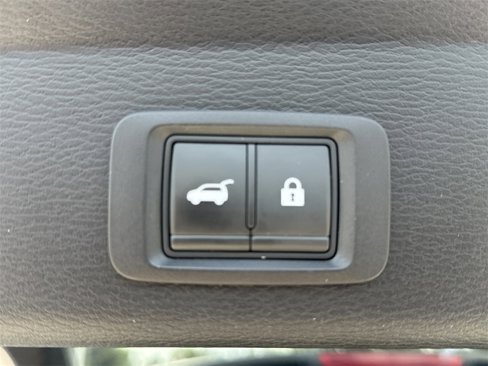 Used 2022 Mitsubishi Outlander SE image 9
