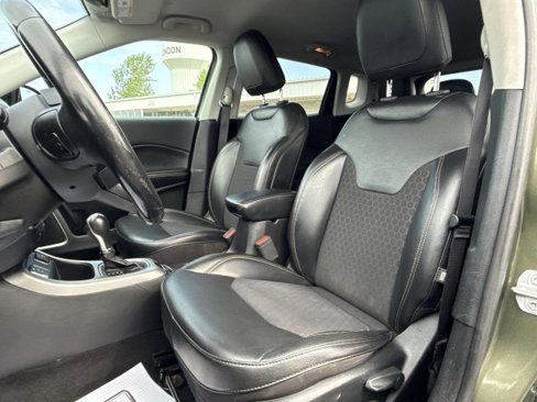 Used 2020 Jeep Compass Latitude image 13