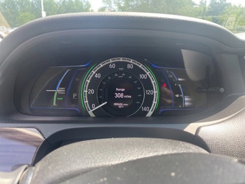 Used 2017 Honda Accord Touring image 13