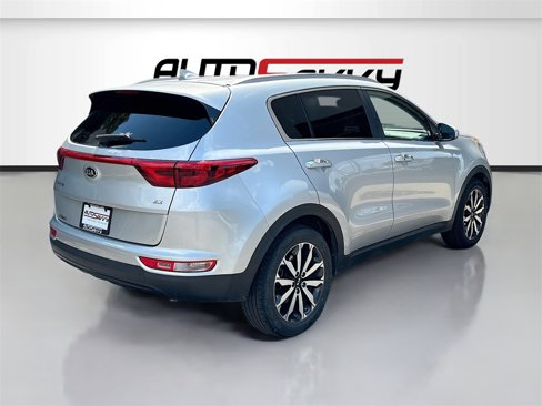 Used 2017 Kia Sportage EX image 7