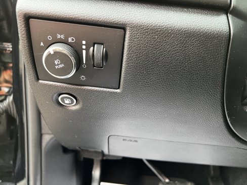 Used 2021 Jeep Grand Cherokee Freedom Edition image 14