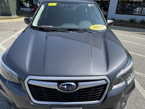 Used 2021 Subaru Forester Premium image 9