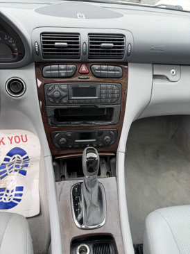 Used 2002 Mercedes-Benz C 320 Sedan image 18