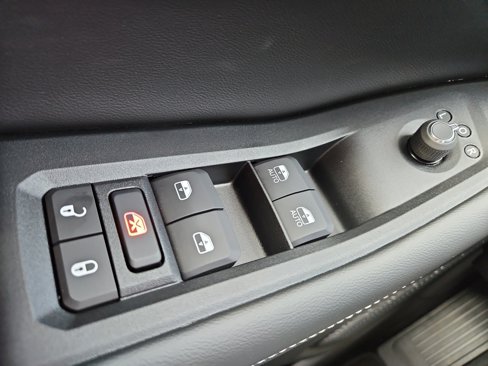 New 2025 Jeep Grand Cherokee Limited w/ Luxury Tech Group II image 21