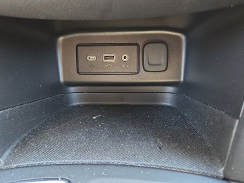 Used 2024 Chevrolet Equinox LT image 31