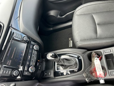 Used 2019 Nissan Rogue Sport SL w/ Premium Package image 14