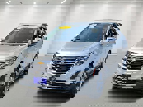 Used 2022 Chevrolet Equinox LT image 2