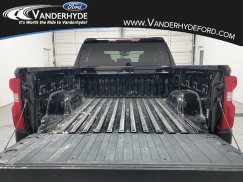 Used 2020 Chevrolet Silverado 1500 LT w/ All-Star Edition image 8
