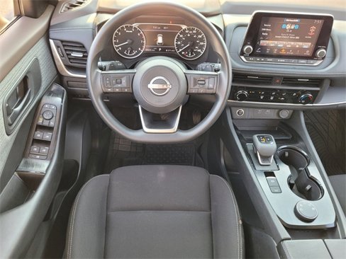 Used 2023 Nissan Rogue S image 11