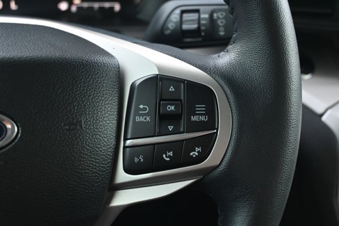 Used 2023 Ford Explorer XLT image 37