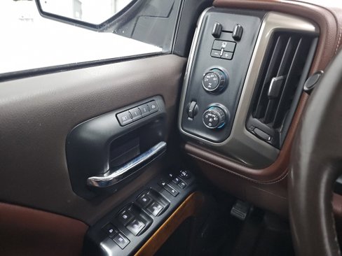 Used 2016 Chevrolet Silverado 1500 High Country w/ High Country Premium Package image 25