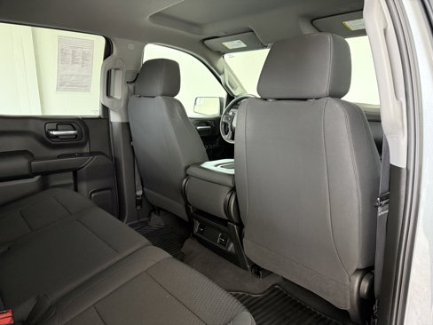 Used 2020 Chevrolet Silverado 1500 Custom w/ Custom Value Package image 33