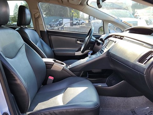 Used 2012 Toyota Prius Plug-In Hybrid image 36