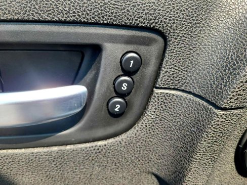 Used 2020 Chrysler 300 Limited image 31