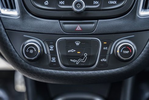 Used 2016 Chevrolet Malibu LT image 22