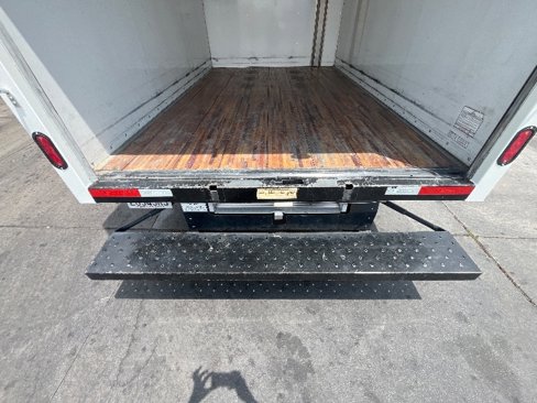 Used 2021 GMC Savana 3500 w/ Power Convenience Package image 10