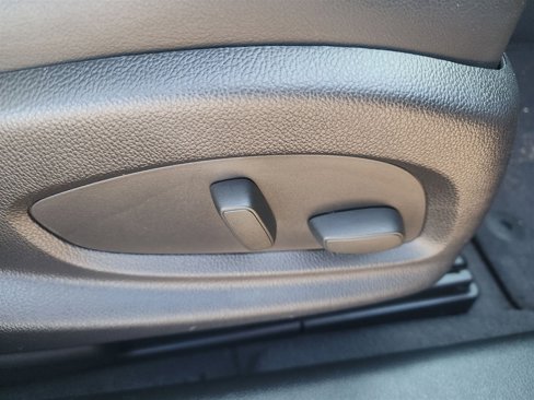 Used 2014 Buick LaCrosse Leather w/ Driver Confidence Package image 34