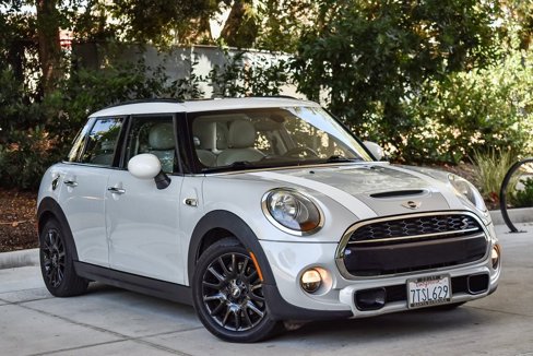 Used 2016 MINI Cooper S image 1