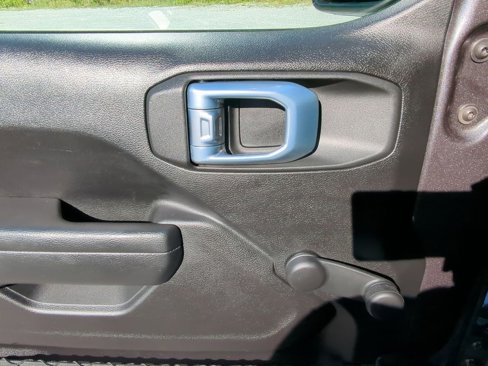 Used 2021 Jeep Wrangler Unlimited Sport image 13