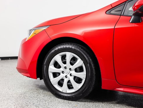 Used 2021 Toyota Corolla LE image 6