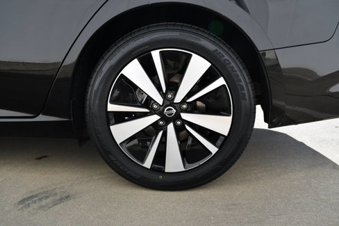 Used 2021 Nissan Altima 2.5 SV image 11