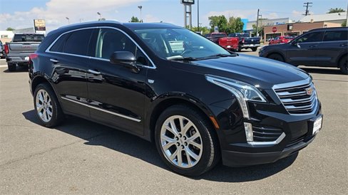 Used 2017 Cadillac XT5 Luxury image 2
