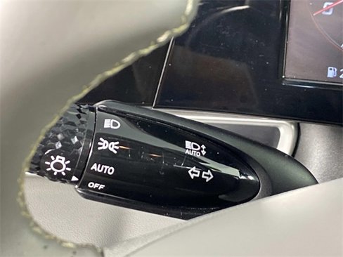 Used 2022 Hyundai Elantra SEL w/ Convenience + Premium Package image 18